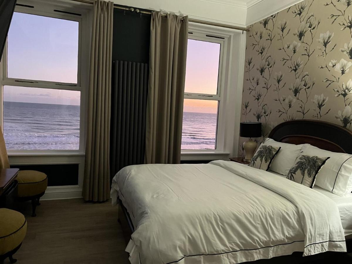 Hotel Astral