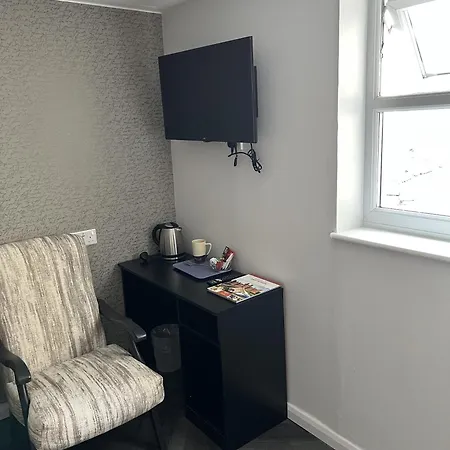 Astral Lodge Hastings Room photo